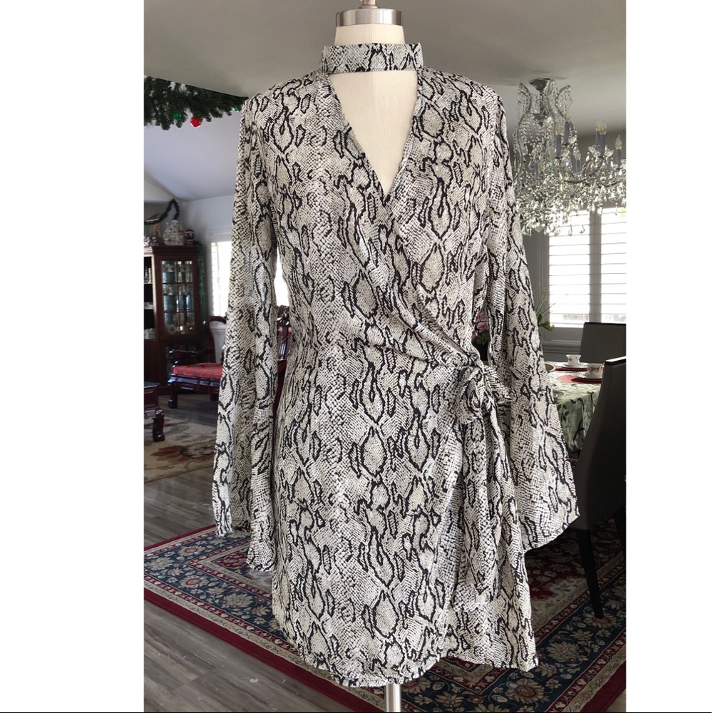 Misguided Choker Neck Wrap Dress Snake Print NWT